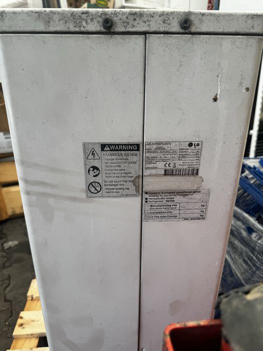 Klimatyzator kasetonowy LG Inverter UU30W kompletny