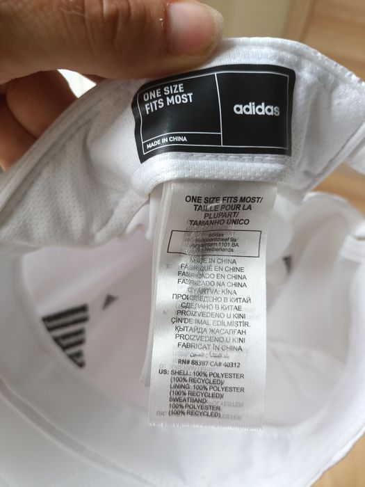Sportowa czapka czapeczka z daszkiem