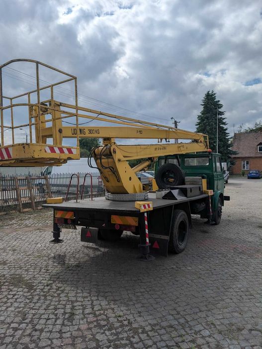 Podnośnik koszowy STAR 200 BUMAR 18m