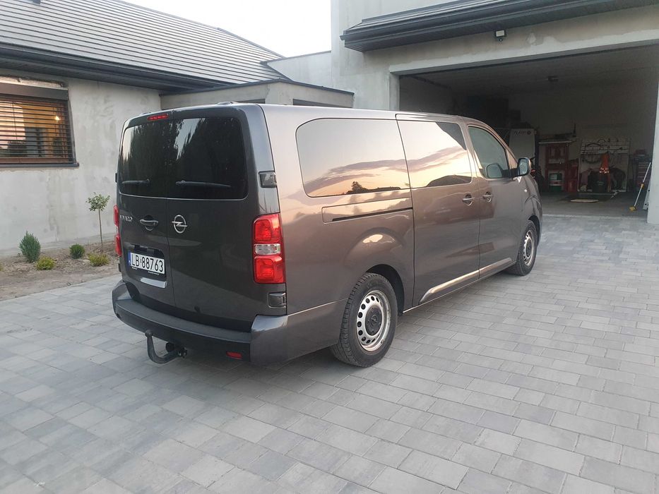 Wynajem busa 9 osobowego