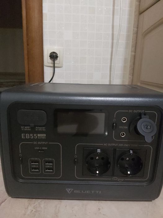 Зарядна станція Bluetti PowerOak EB55 / 700 Вт / 537 Вт⋅год / LiFePO4