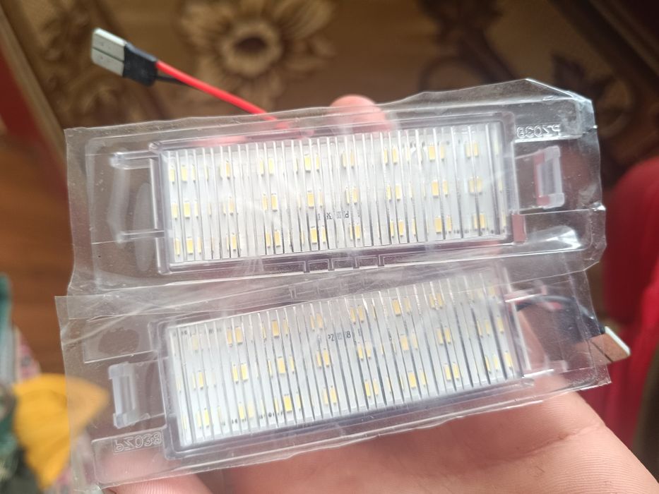 Продам задню підсвітку номера