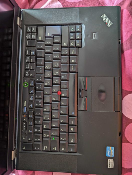 Lenovo Thinkpad T520 / 17" / 4 core i7 / 12 GB / 500 GB SSD