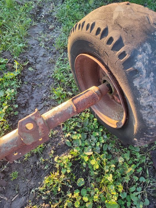 Oś z felgami 15 cal