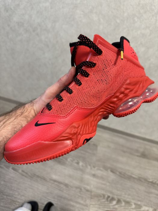 Кроссовки nike Lebron 19