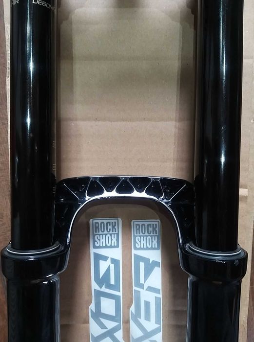 rock shox boxxer ultimate charger 2.1 RC2 HC97 fox 40 ohlins dh 38