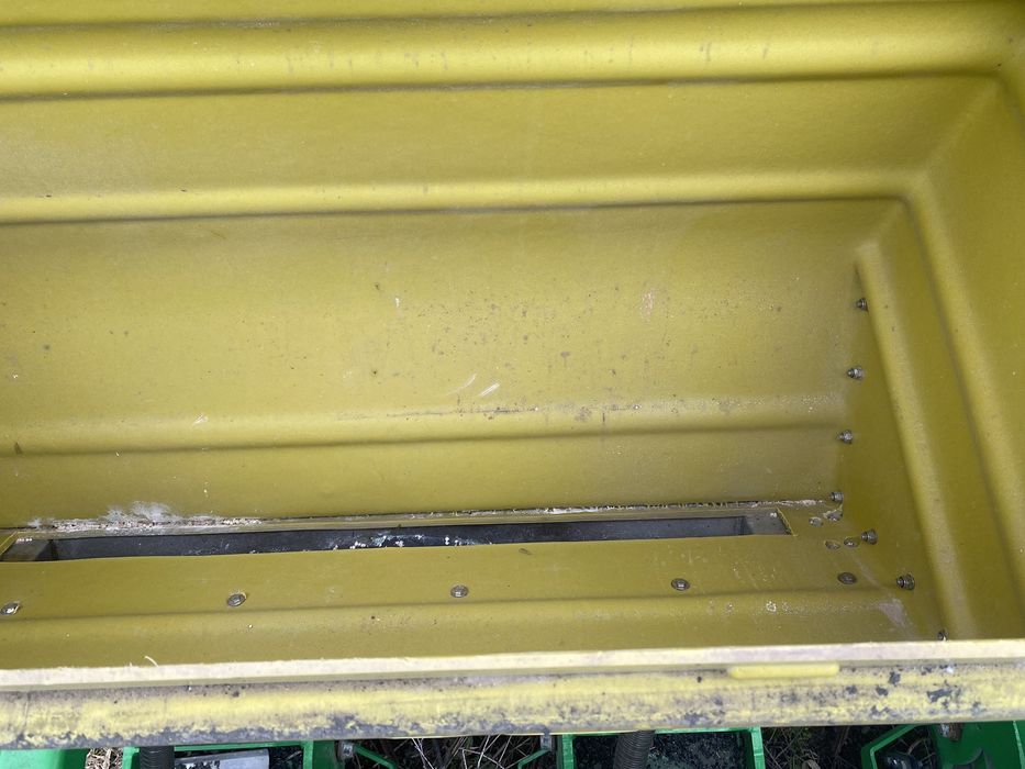 Агрегат смугового обробітку грунту стріп тіл Велес Агро