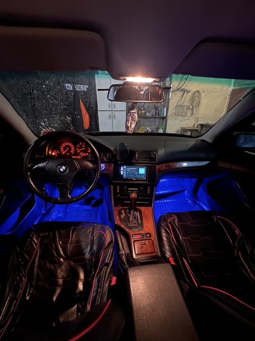 Продам BMW е39 520