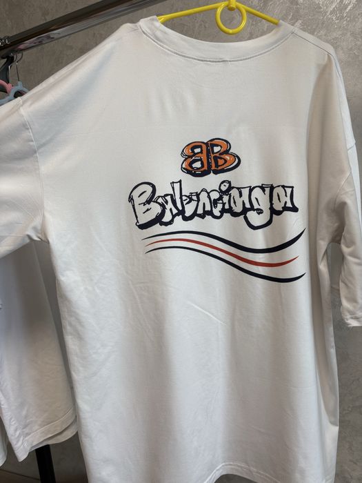 Футболка Balenciaga