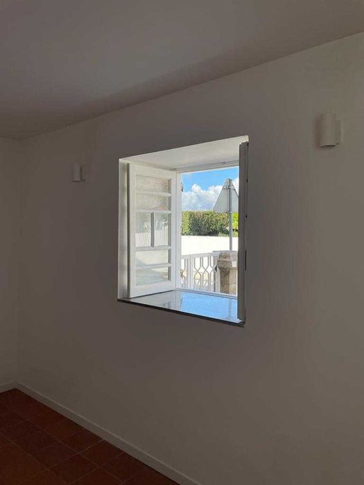 Apartamento com 2 quartos e 1 casa de banho