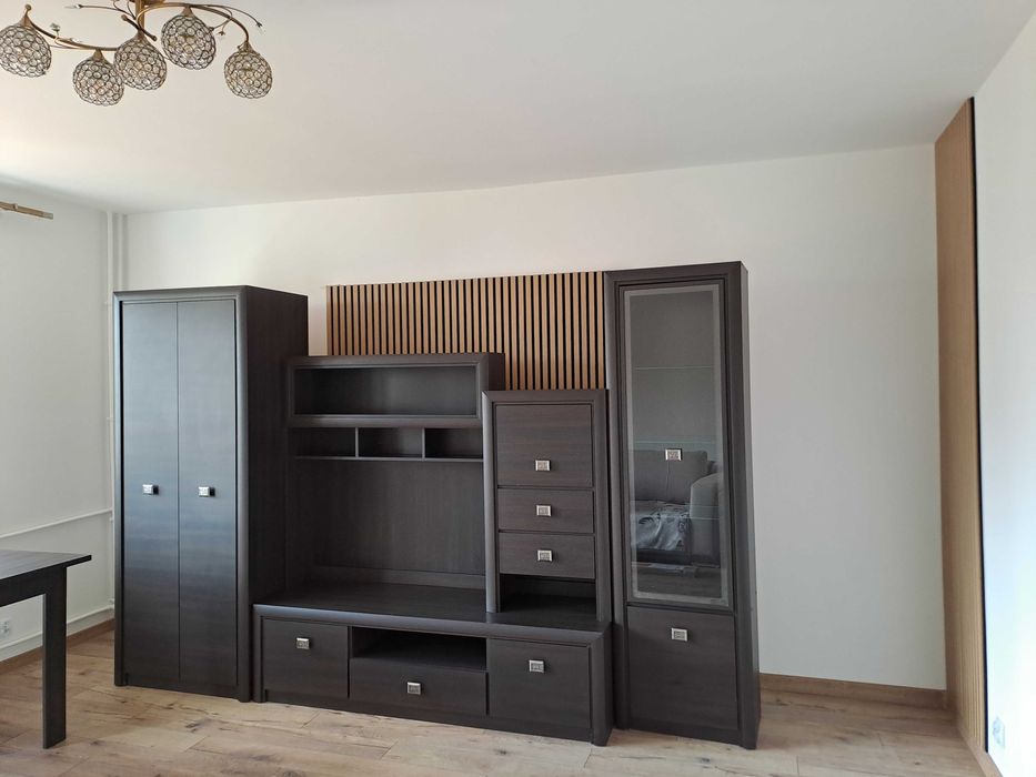 Sprzedam komplet mebli BRW