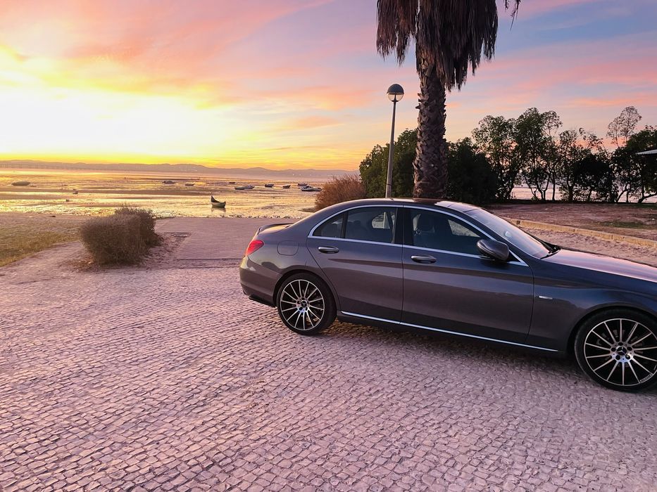 Mercedes Benz - C200d AMG