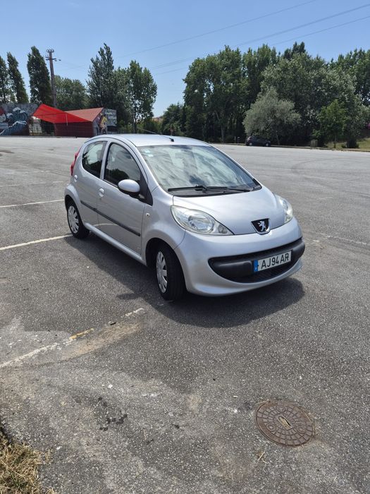 Vendo carro Peugeot 107