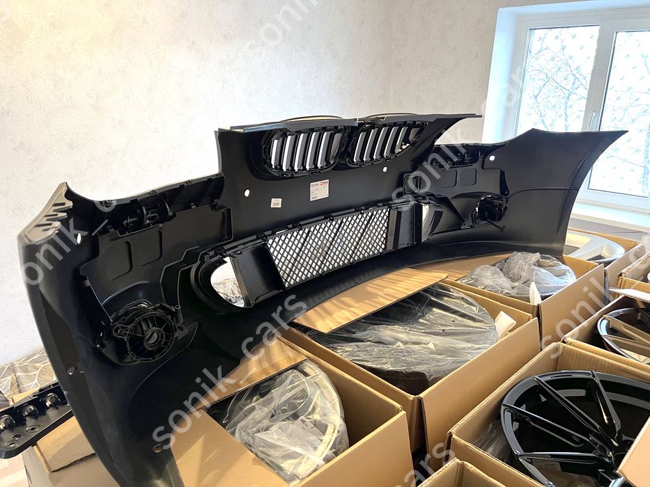 Передній м-тех М бампер bmw e60 e61 М пакет