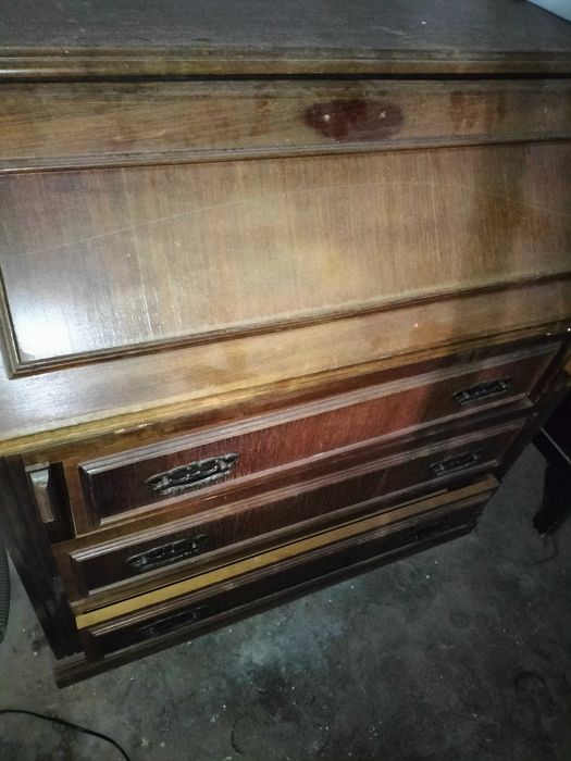 Moveis e cadeiras para restaurar