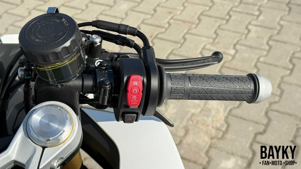 Мотоцикл CFMOTO 450SR