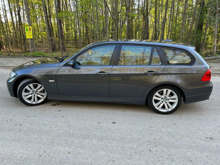 BMW e91 320d 2006