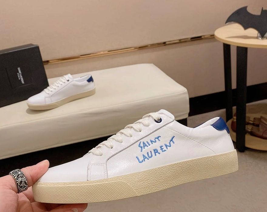 Кеди від Saint Laurent. Білий колір.