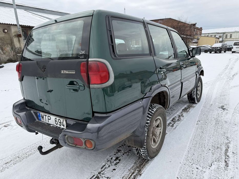 Nissan Terrano 2001рік 2,7дизель повний привід 4х4