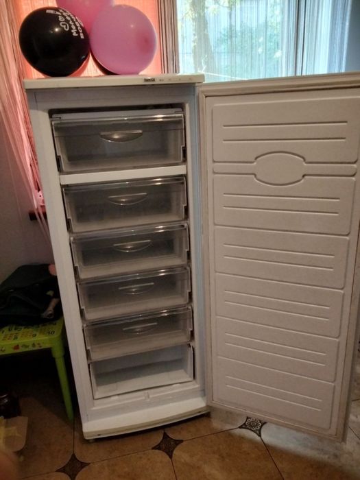 Морозильна камера Антлант