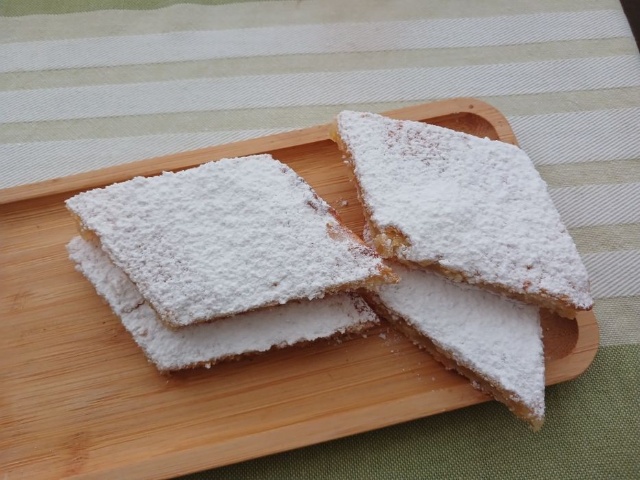 Лимонні тістечка.