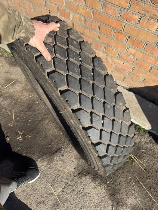 Гума на КАМАЗ (Onyx)