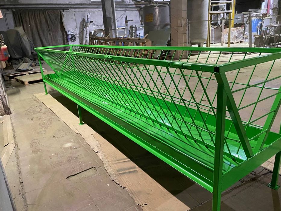 Годівниця(яслі), кормушка для овець,кіз