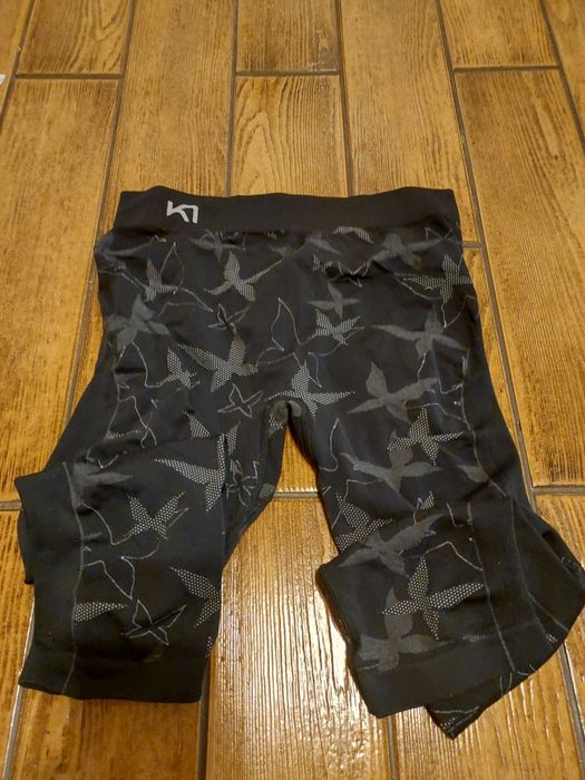 Legginsy sportowe kari traa rozmiar xs/s.