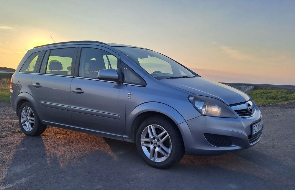 Opel Zafira Opel Zafita 2010 silnik 1,8 benzyna+LPG, 7 osób