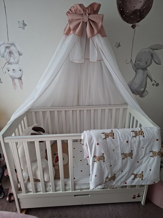 Baldachim do łóżeczka