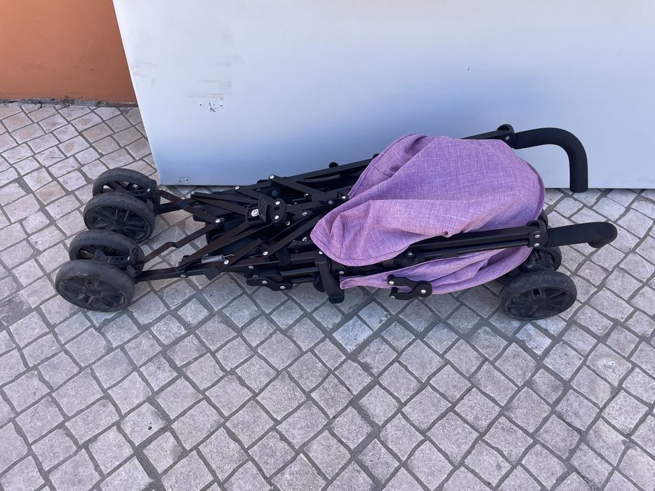 Carrinho ou cadeira de passeio em bom estado com capa