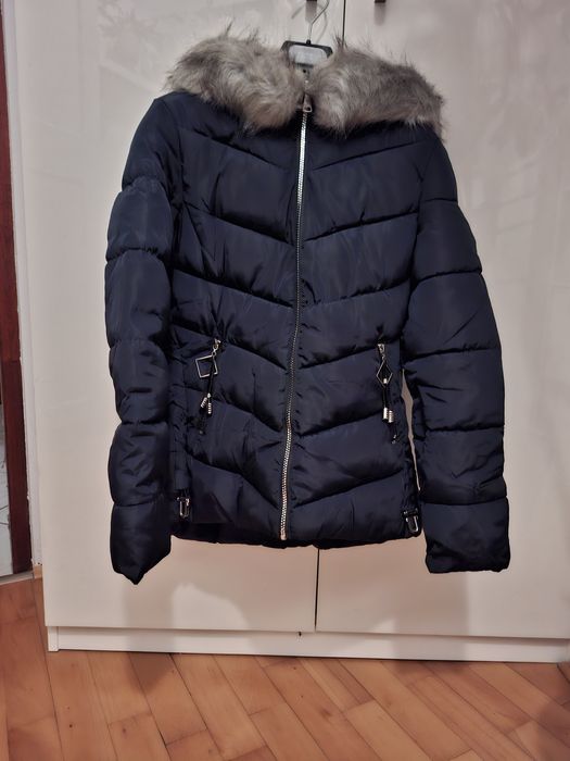 Granatowa kurtka zimowa