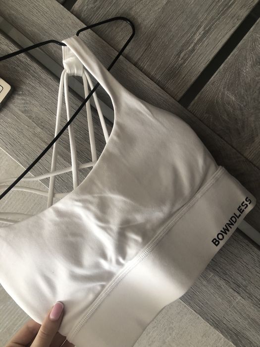 Білий спортивний топ хс-с