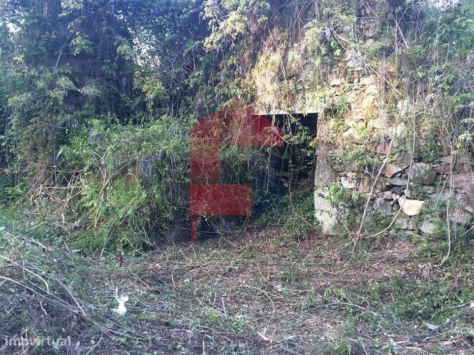 Ruined Property for Sale in Carreiras S. Miguel