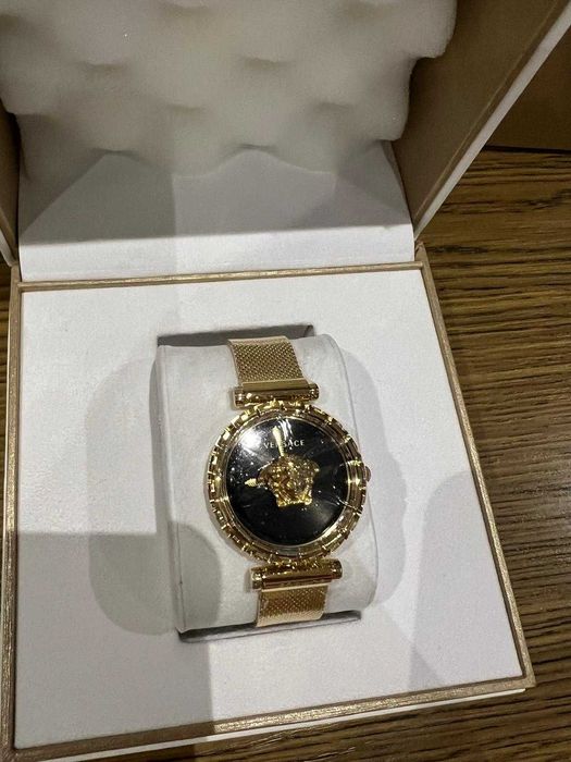 zegarek VERSACE złoty