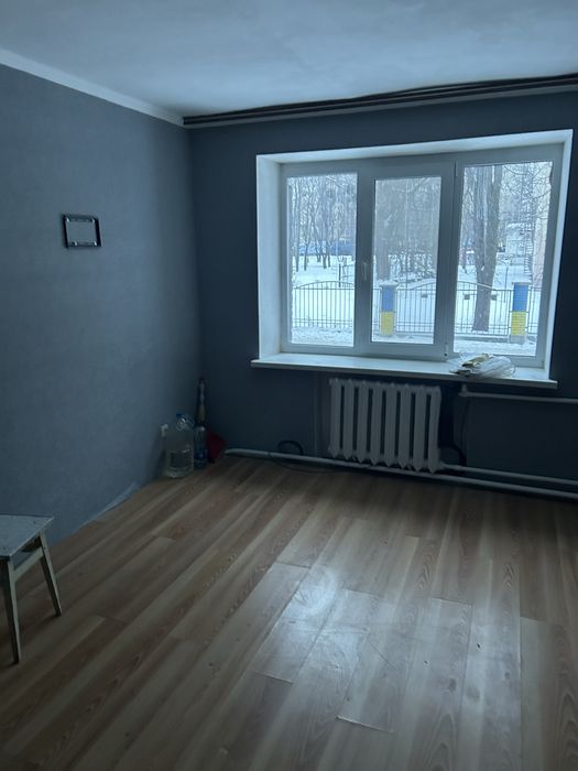 Кімната в гуртожитку в центрі міста з гарними сусідами