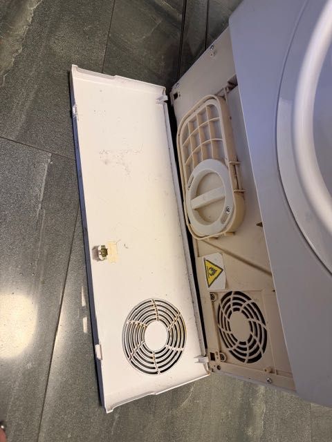 Suszarka Candy CSOEH8A2TE-S