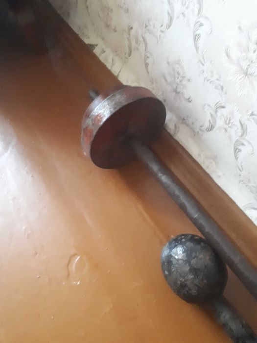 Продається штанга та гантелі