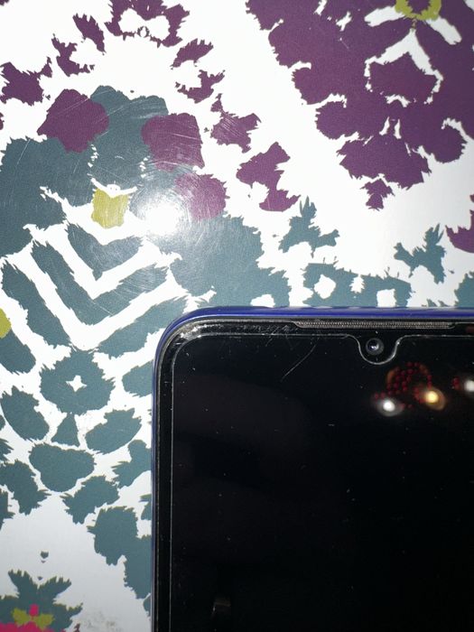 Xiaomi Redmi 7 — повністю робочий, в хорошому стані.