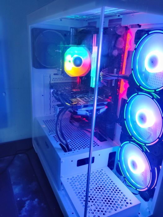 Komputer Gamingowy MSI...