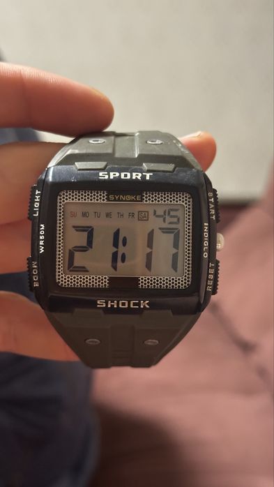 Продам годинник у вживаному стані SYNOKE