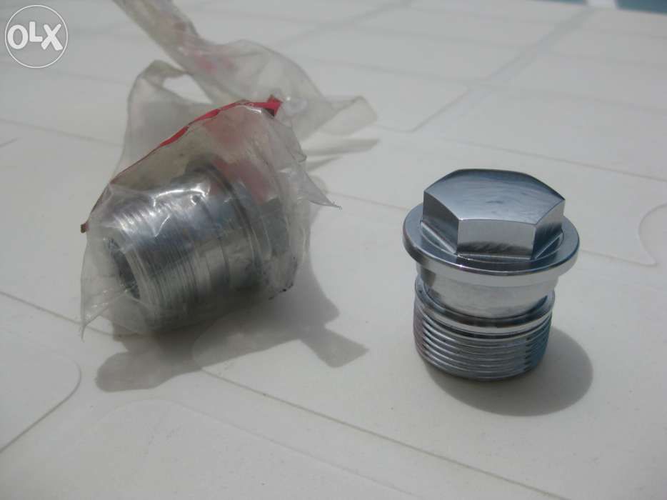 Porca de topo de garfo Honda