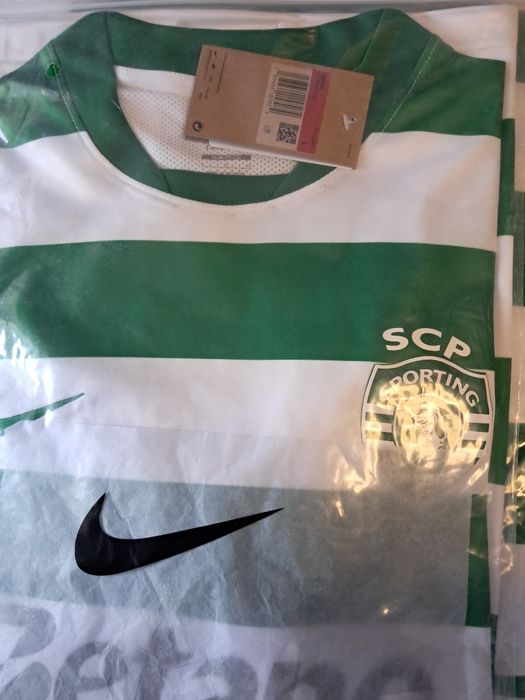 Vários clubes  t shit originais  tem retrô  ,vários tamanhos.