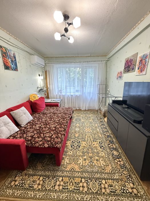 Продам 3 комнатную квартиру район Черемушки