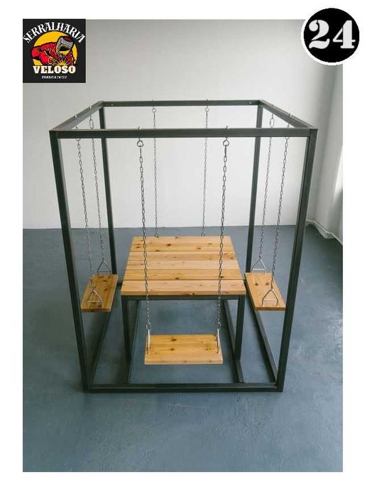 Mesas e cadeiras (NOVAS)