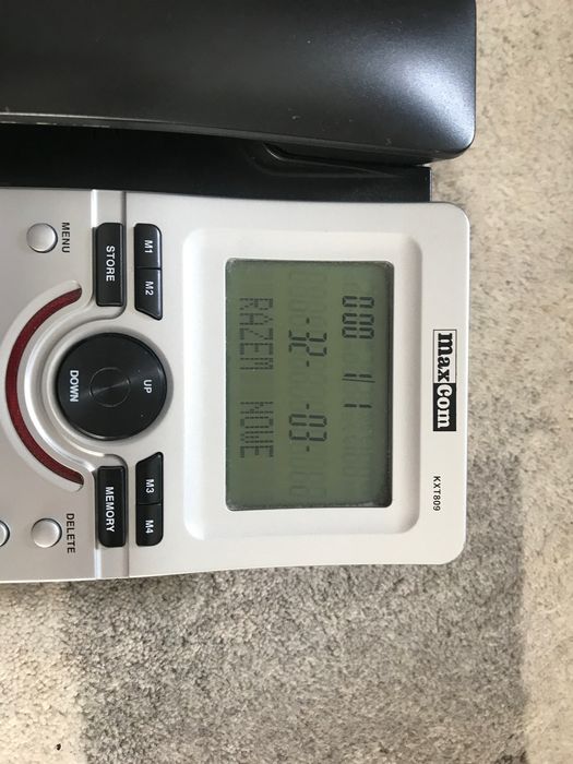 MaxCom telefon KXT809