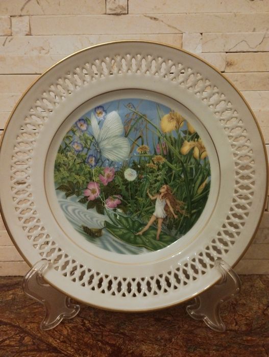 Декоративные фарфоровые тарелки