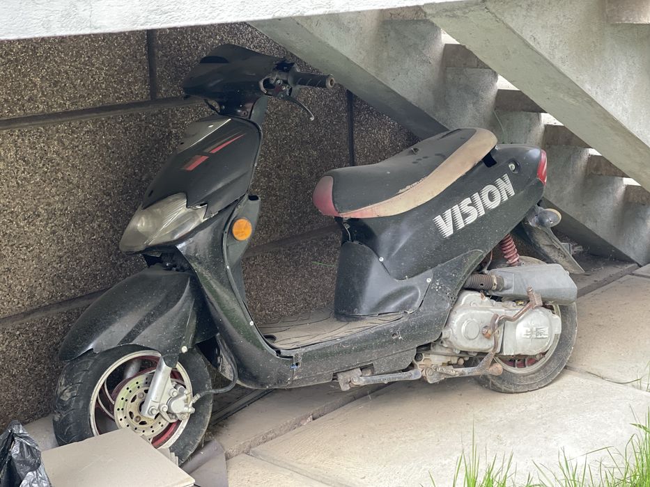 Скутер Vision б/у