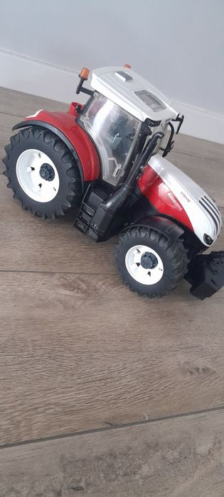 Traktorek bruder steyr