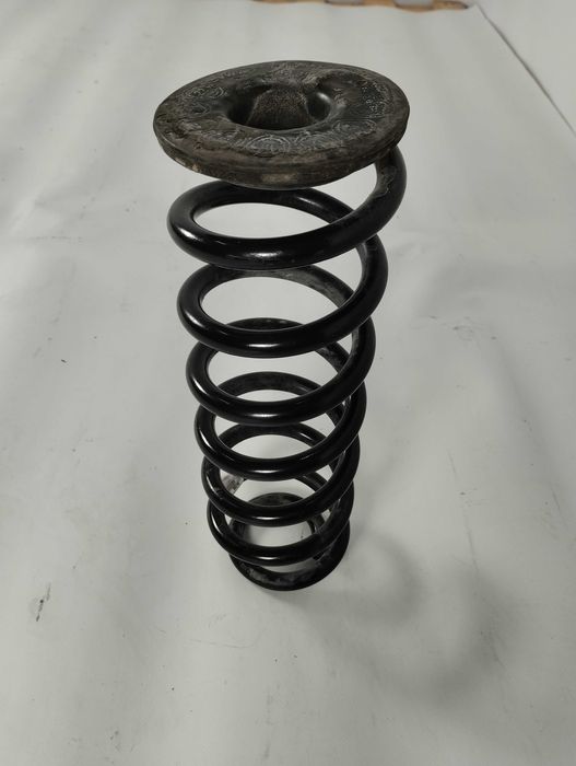 Цапфа ступиця передн задн R L Tesla Model 3 2018-2020